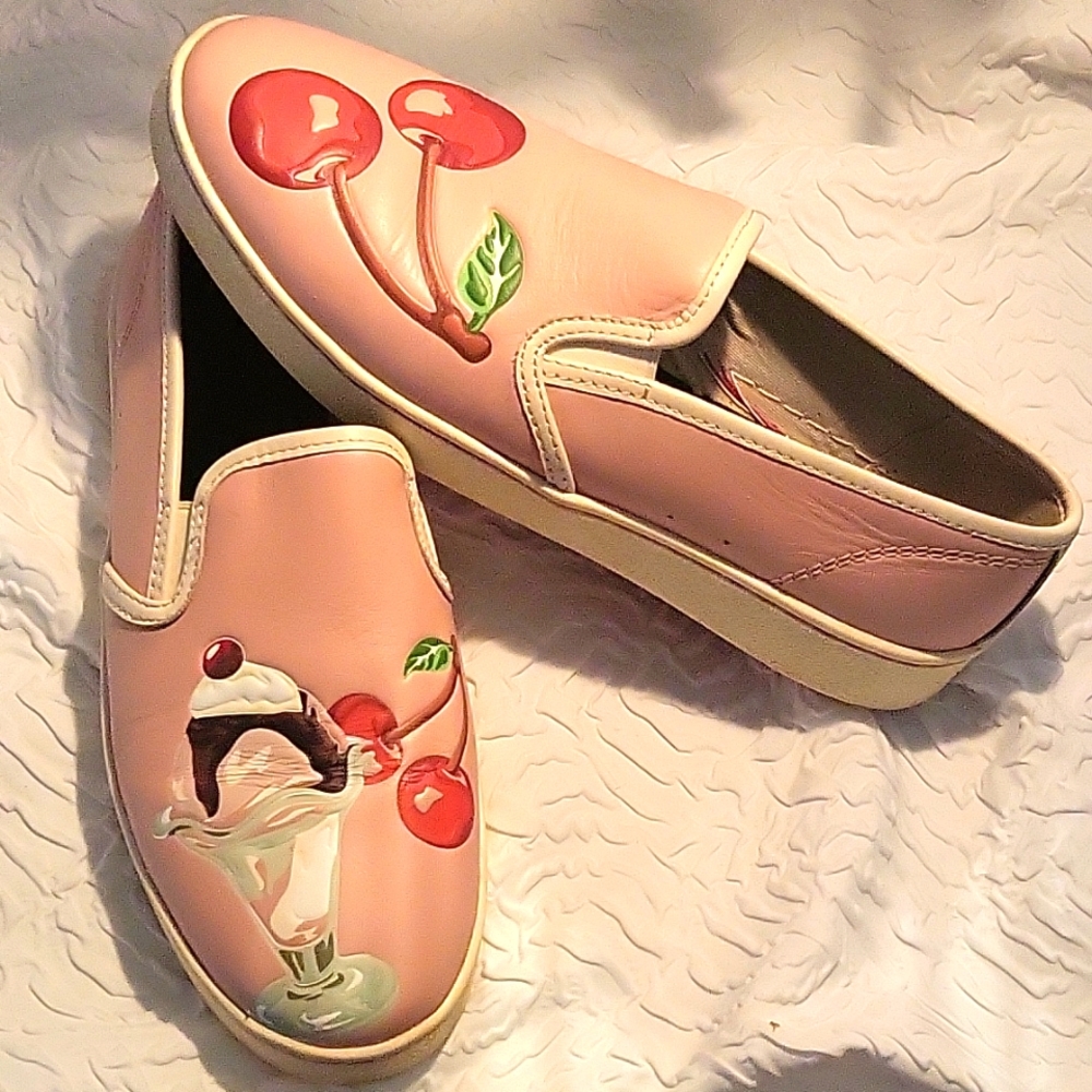 Size 10 Cherry Sundae 🍨 Coach Women's Sundae Glit Blush/Chalk